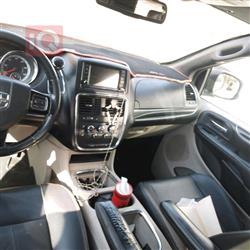 دودج جراند كارافان